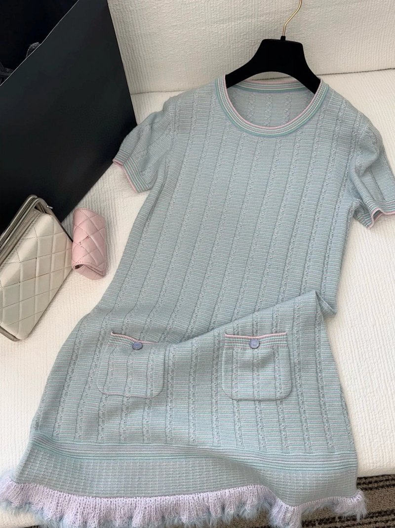 Chanel Knit Dress with Fringe Hem and Patch Pockets in Mint Green — LitBuy Spreadsheet Dress pick